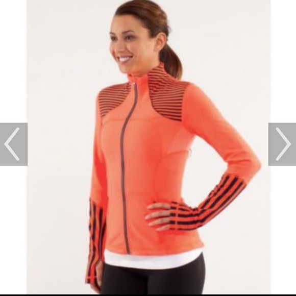 🛑 SOLD! LULULEMON Zip Up Forme Run Jacket - Picture 2 of 8